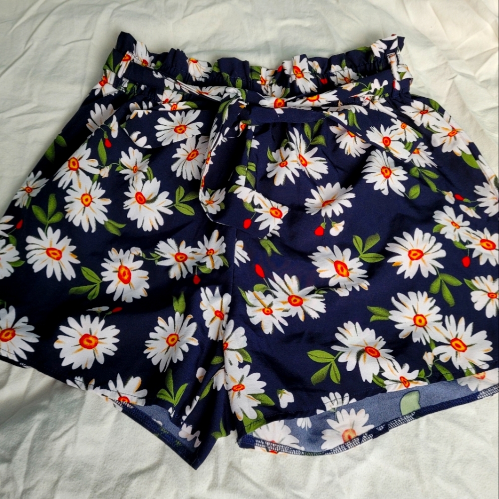 High waisted belted shorts